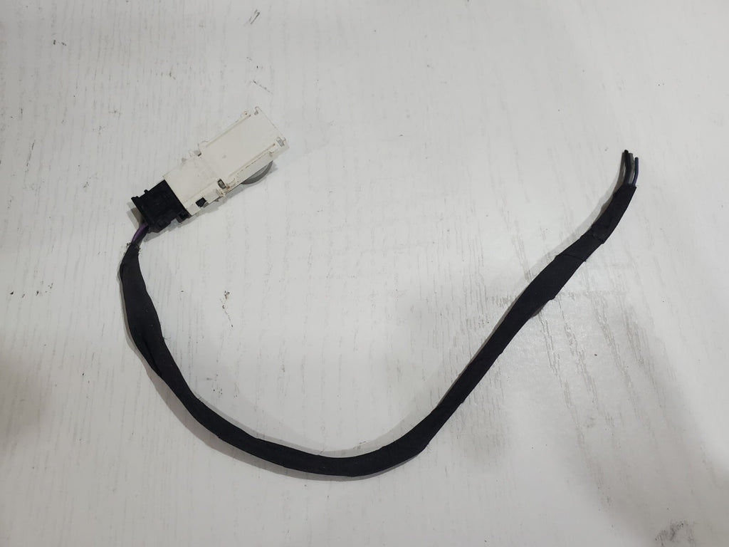 2014-2017 CADILLAC CTS Dome Courtesy Light Console Plug 1452142-1 OEM 2L1
