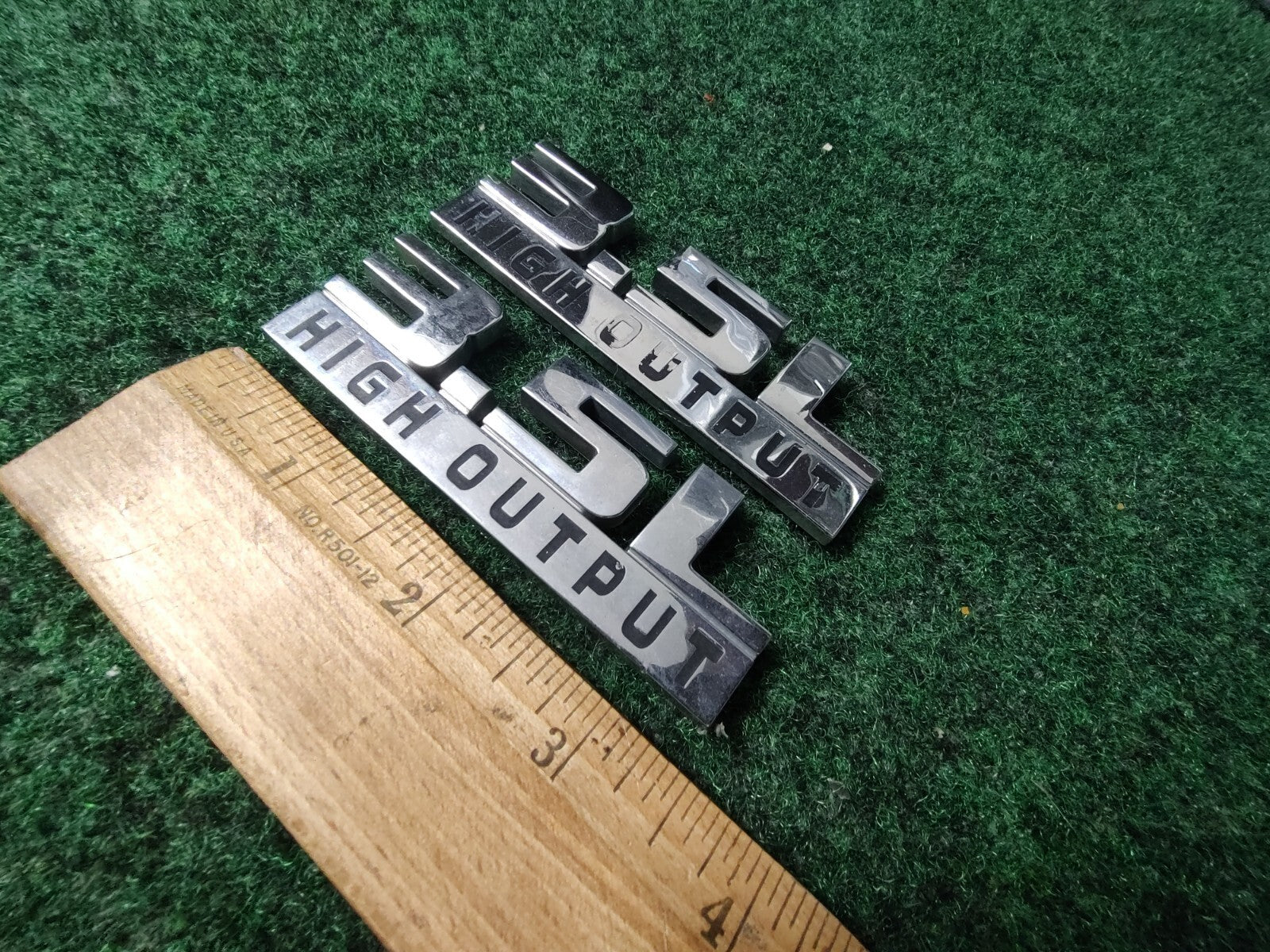 (2) Dodge Charger Magnum 3.5L HIGH OUTPUT Nameplate Emblem 04806330AA 6L4