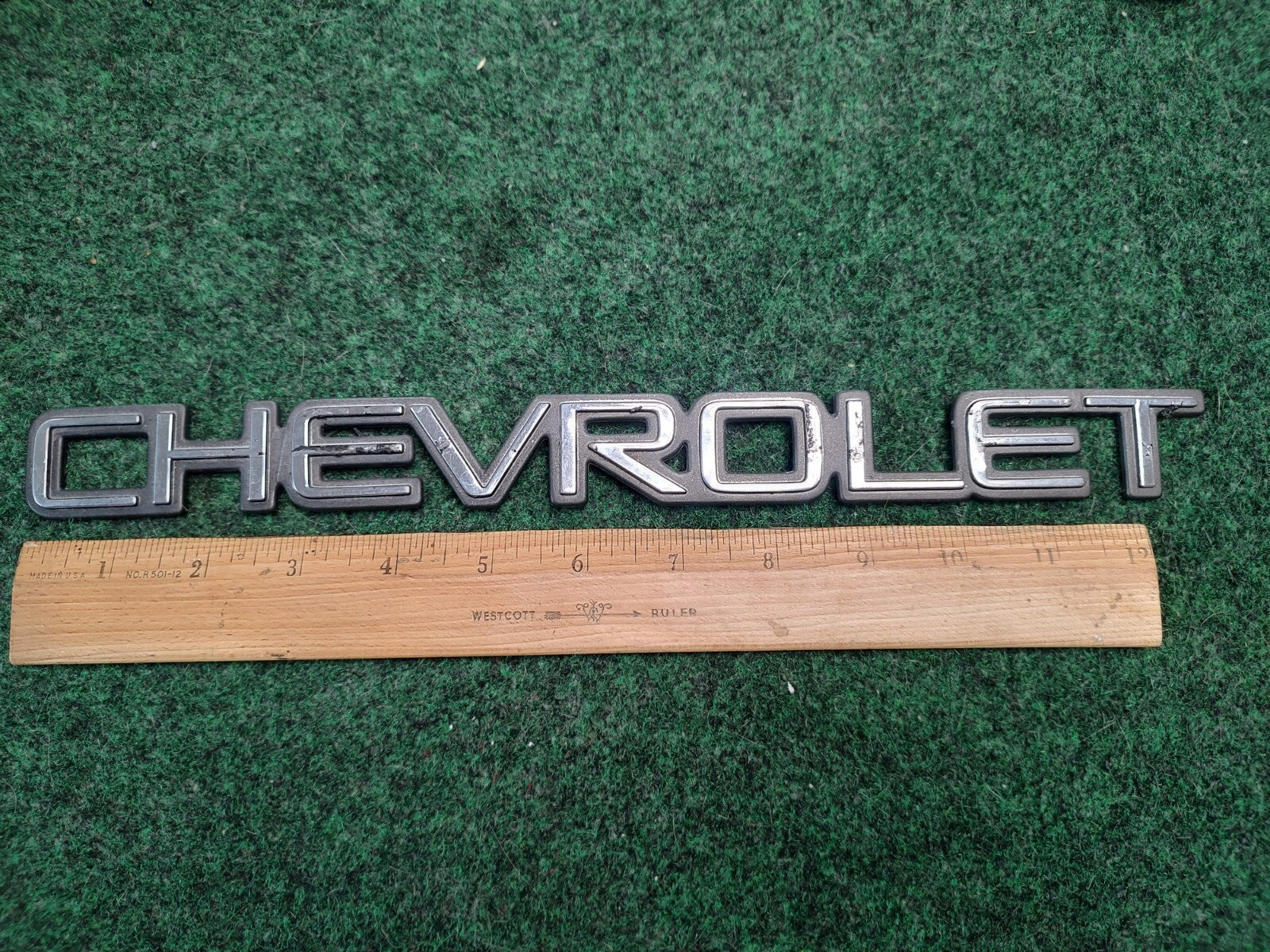 1999-2006 Chevrolet Silverado Logo Nameplate Emblem 13" Logo Badge 3S5