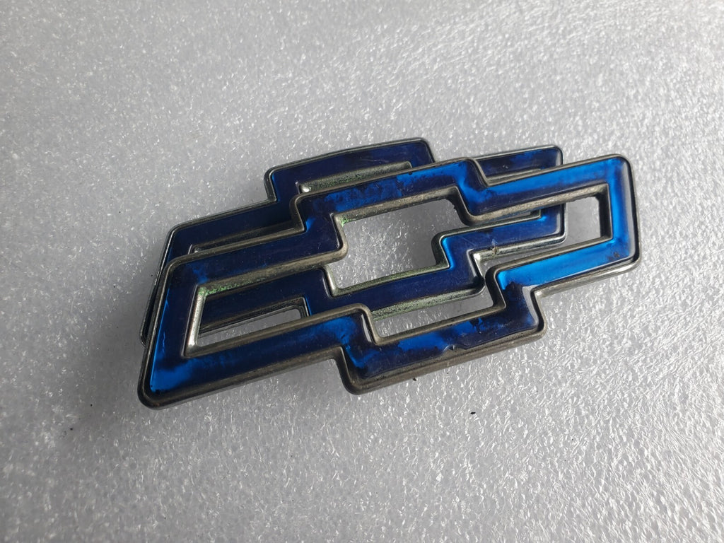(2) 1995-1999 Chevrolet Cavalier Blue Bowtie Emblem 22591872 OEM VNTG