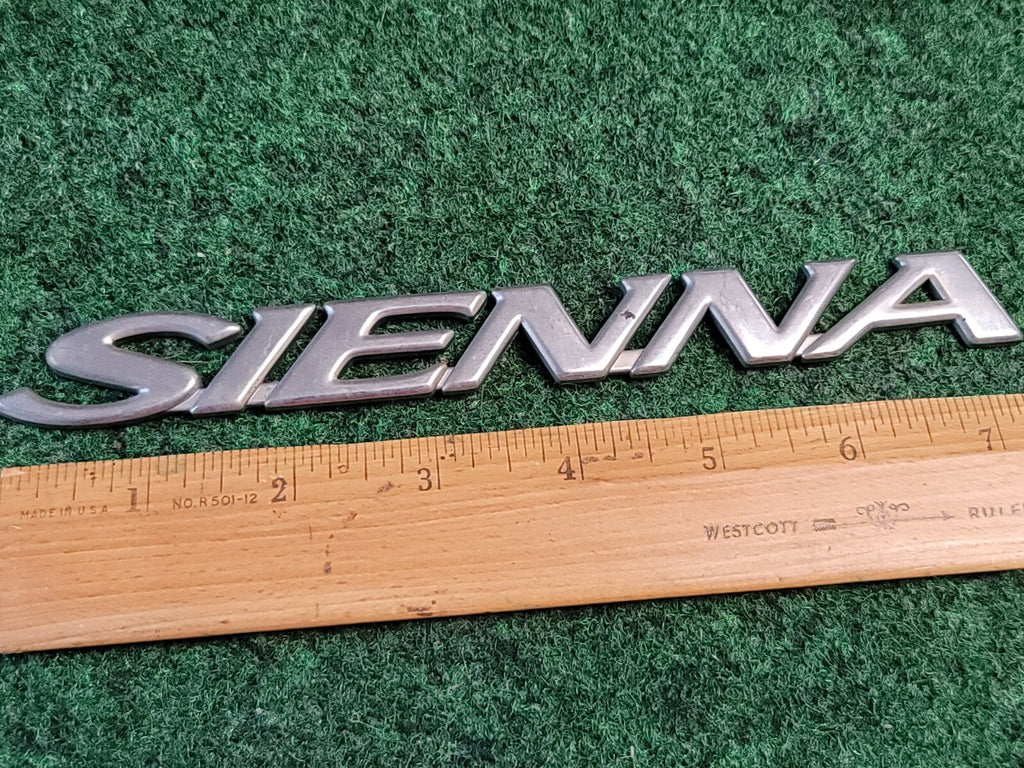 1998 2001 2002 2003 2004 Toyota Sienna Rear Trunk Badge Emblem 75442-08010 2M1