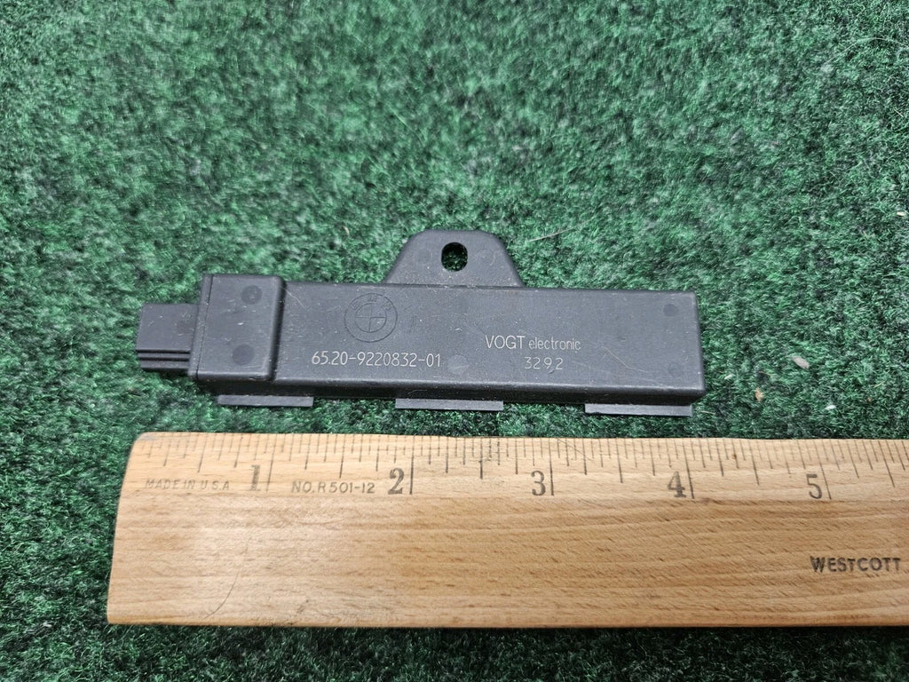BMW F20 F30 F32 F10 F01 Interior Antenna Convenience Module Unit 9220832 7S9