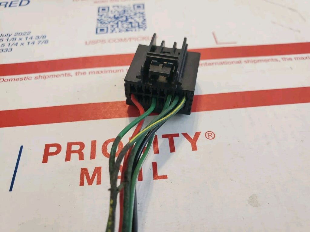 Unkown Make / Model 6 Pin Wiring Wire Pigtail Connector 4L3
