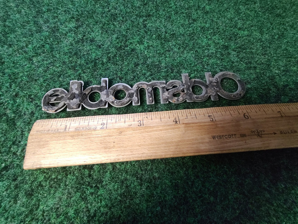 Oldsmobile OEM Chrome Emblem Badge Logo Nameplate Name Plate 8L2