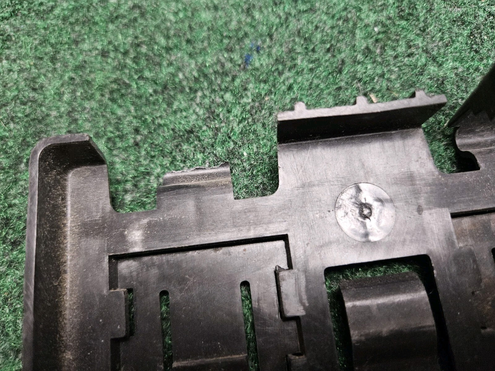 2018 CHEVY TRAVERSE FWD TRANSMISSION COMPUTER CONTROL MODULE BRACKET OEM 5M9