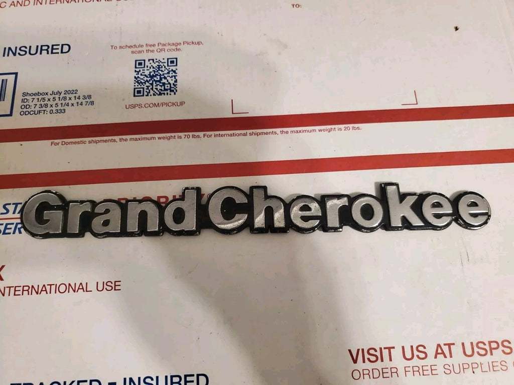 Jeep Grand Cherokee Emblem Logo Letters Badge Side Fender Chrome OEM 4L9