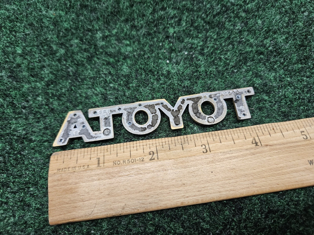 Toyota Avalon Rear Trunk Lid Emblem Name Plate 4.25'' Gold OEM 75447AC020 GL2