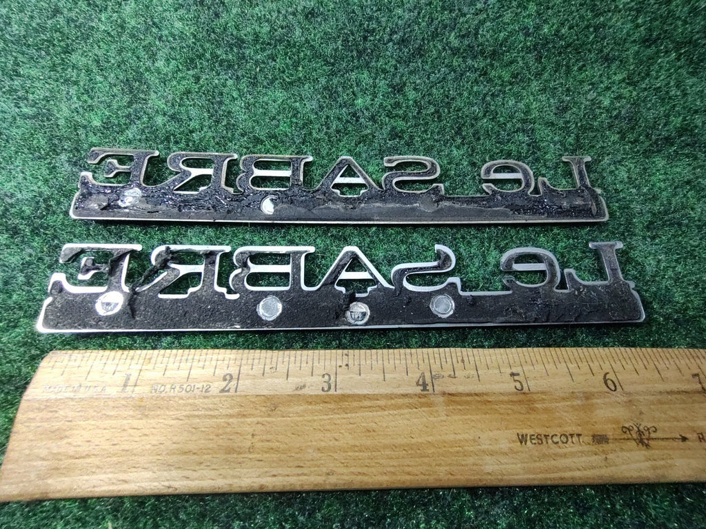97 98 99 BUICK LESABRE CUSTOM SIDE EMBLEM LOGO BADGE SYMBOL SET USED OEM 6S8