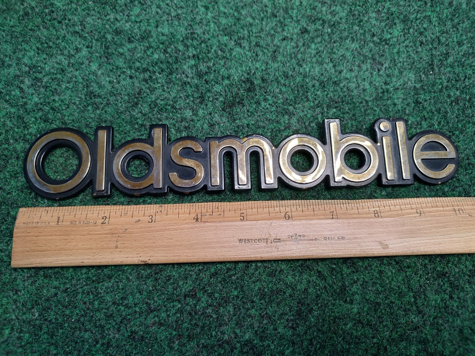 Vintage Oldsmobile name plate Chrome Metal Car Emblem 1S8