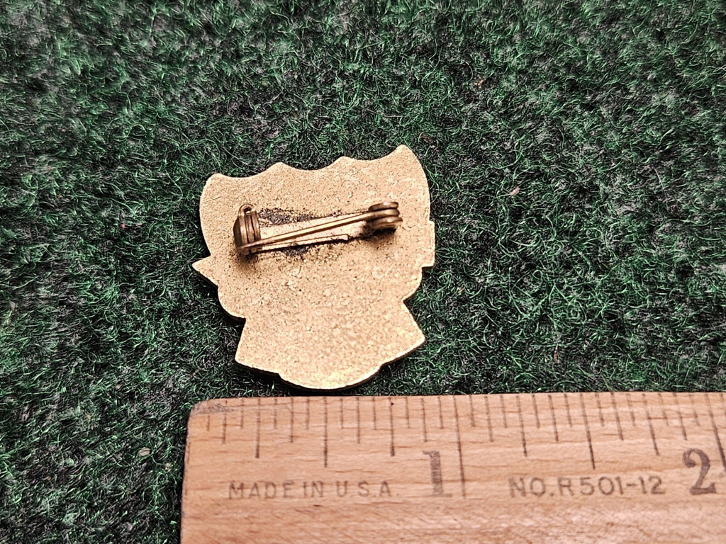 CWBA 1972 Covered Wagon Green Enamel Souvenir Goldtone Metal Lapel Pin Pinback