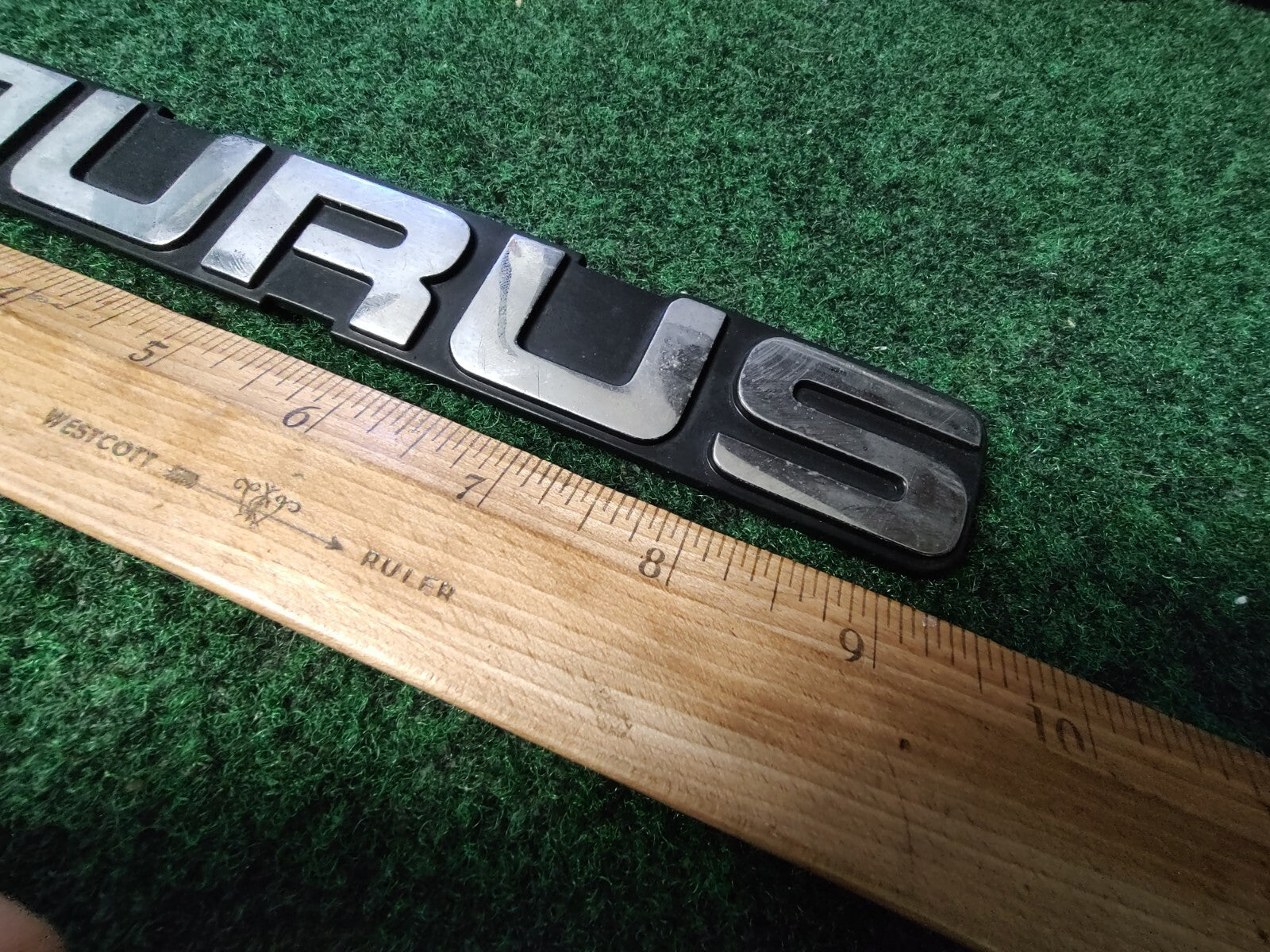 1989 1992 1993 1994 Ford Taurus Rear Nameplate Badge Emblem F2DB-5443550-BA 3S1