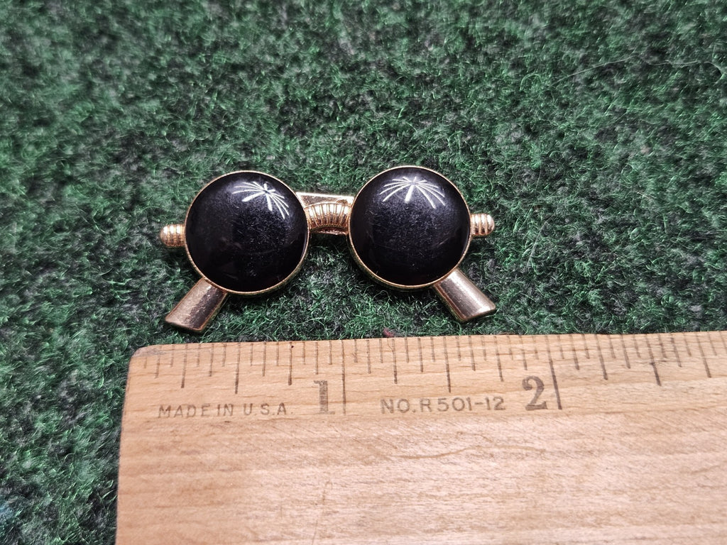 Oval Sunglasses in Gold Tone Metal Lapel Pin Brooch 1.75"