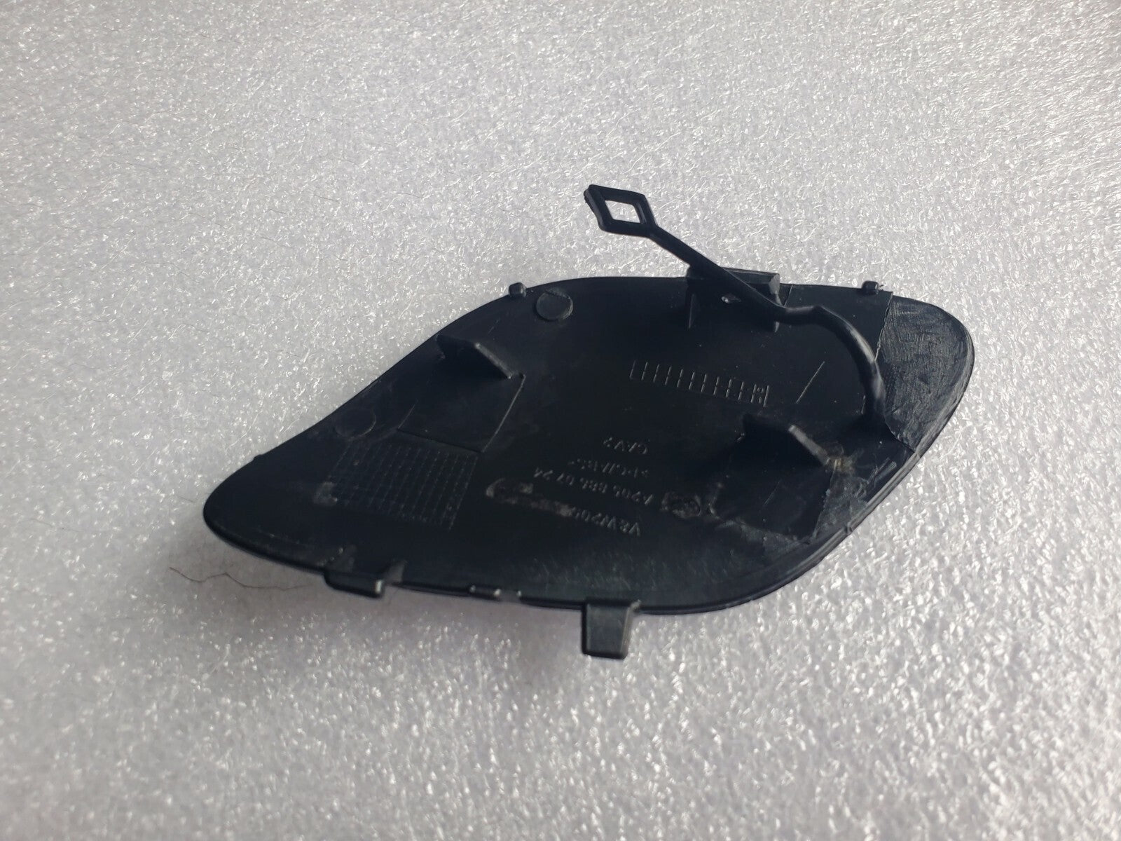 For 2015-2018 MERCEDES-BENZ W205 FRONT TOW EYE CAP 205-885-07-24 PRIMED 1L3