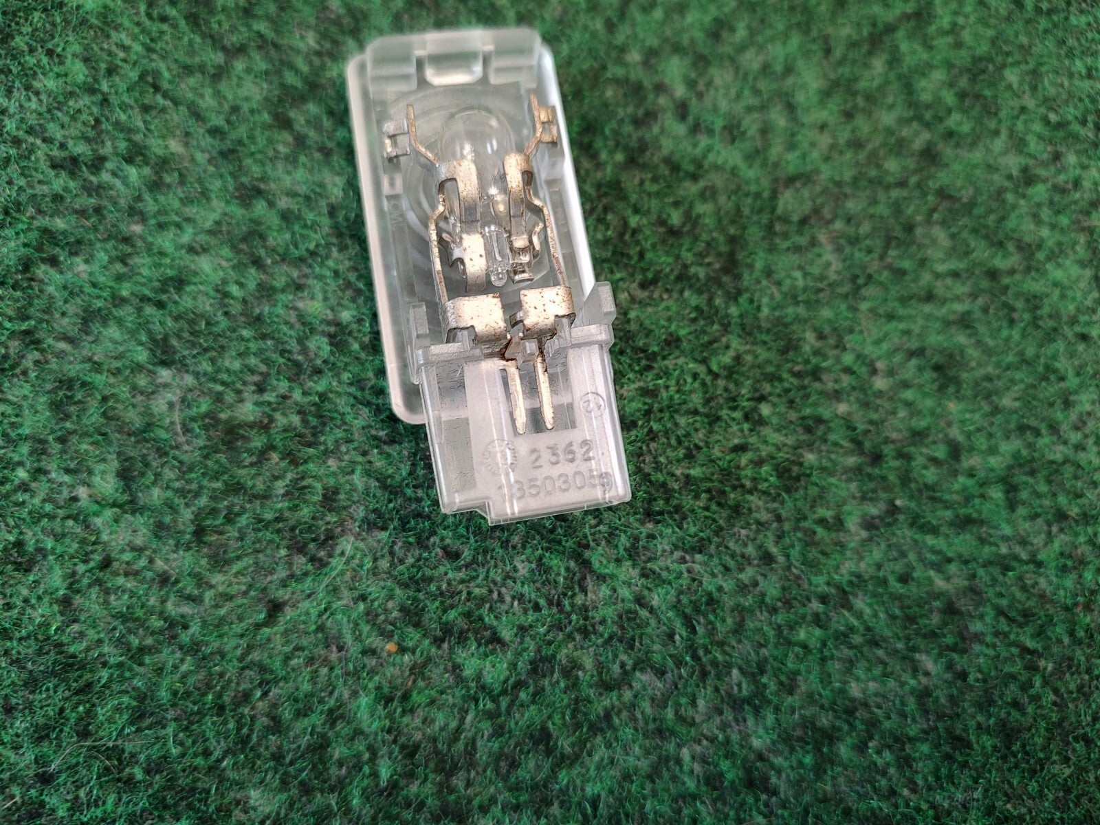 Courtesy Lamp with Bulb Cargo Trunk Instrument Panel Dash OEM GM 13503059 4S9