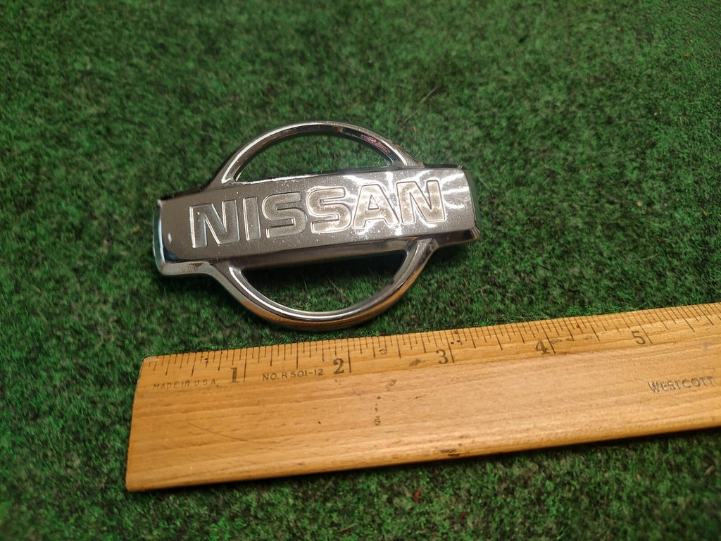 650Z NISSAN CHROME EMBLEM LOGO BADGE SIGN SYMBOL OEM 3S5