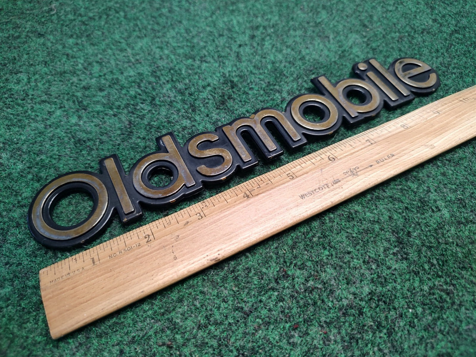 Vintage Oldsmobile name plate Chrome Metal Car Emblem 1S8