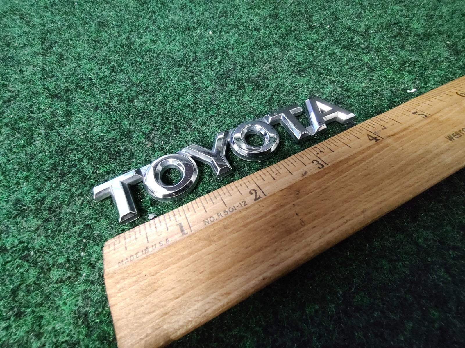 2000-2004 Toyota Avalon Rear Trunk Lid Emblem 4.25'' Chrome OEM 75447AC020 3S6