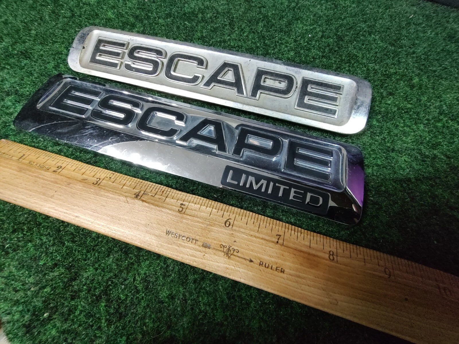 08 09 10 11 12 FORD ESCAPE LIMITED REAR GATE CHROME EMBLEM LOGO BADGE OEM 6S7