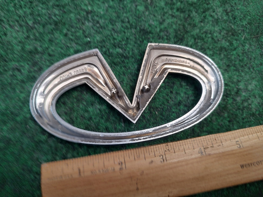 2006 2007 2008 INFINITI M35 M45 REAR TRUNK CHROME EMBLEM BADGE 84890 EH100 3S2