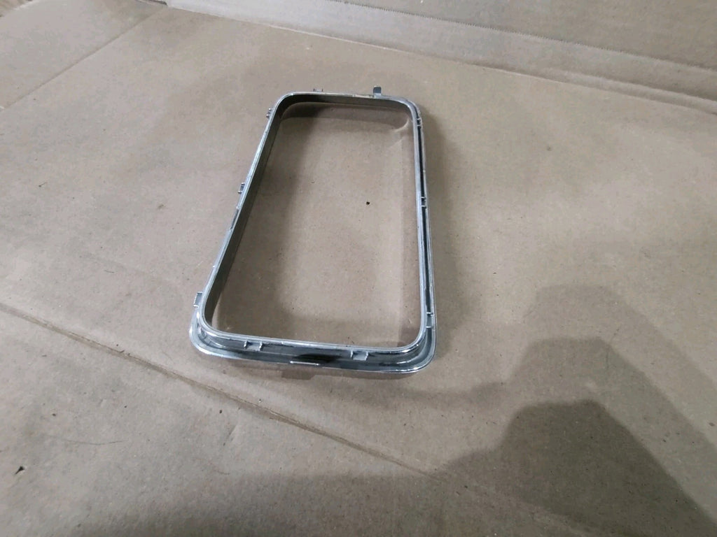 2013-2019 JEEP GRAND CHEROKEE CHROME GRILL GRILLE BEZEL 68143130AB OEM EL1