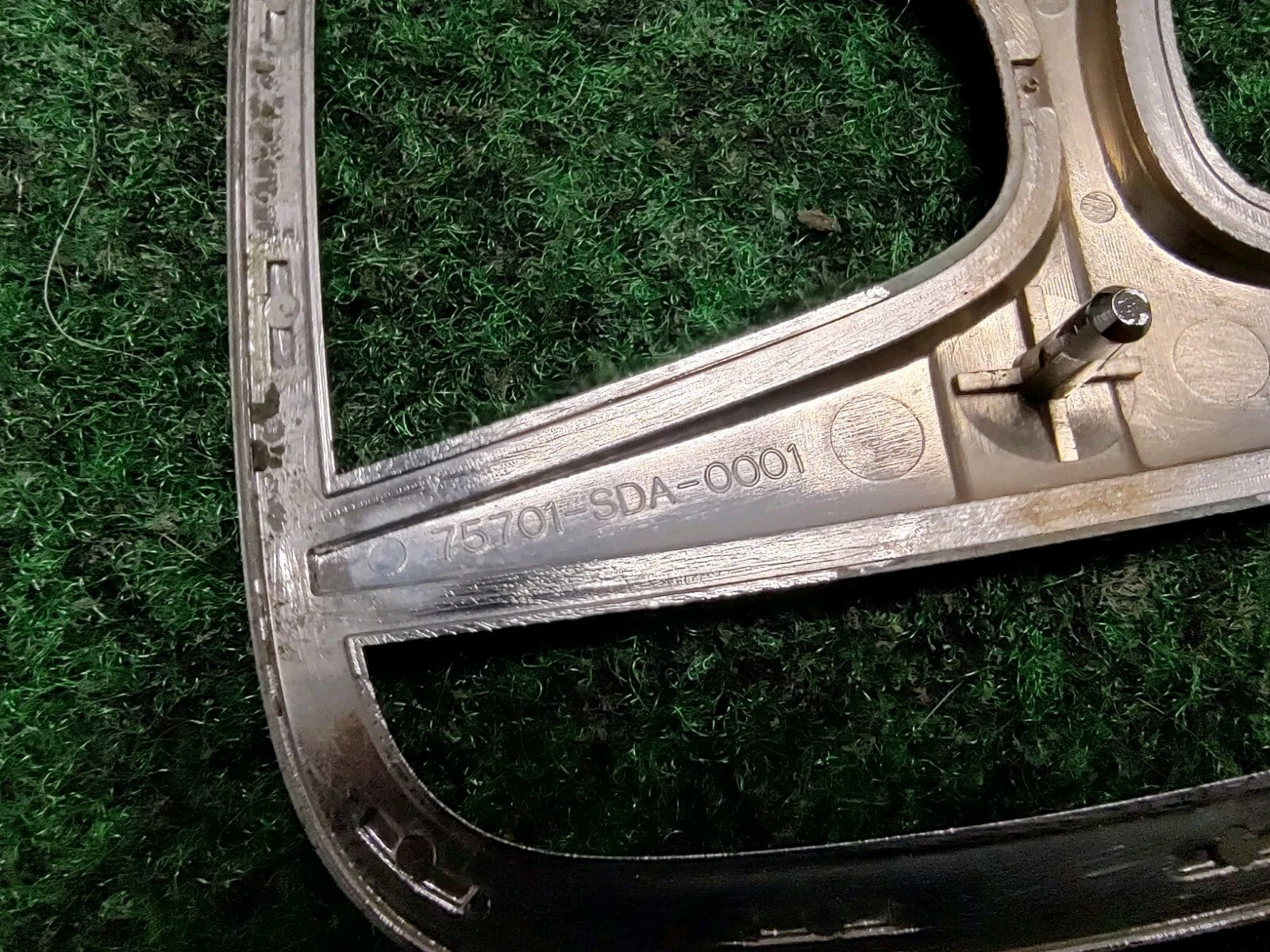 03-05 HONDA ACCORD SEDAN 75701-SDA-  REAR TRUNK LID BADGE LOGO CHROME EMBLEM 2S4