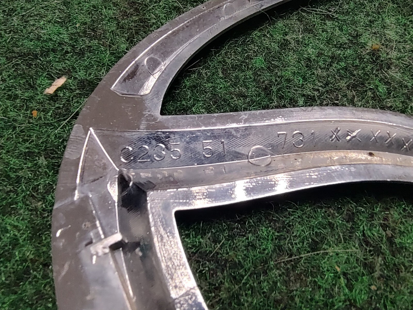 11-14 Mazda 2 Hatchback Mazdaspeed Sedan Front Mazda Emblem C235-51-731A 3S4