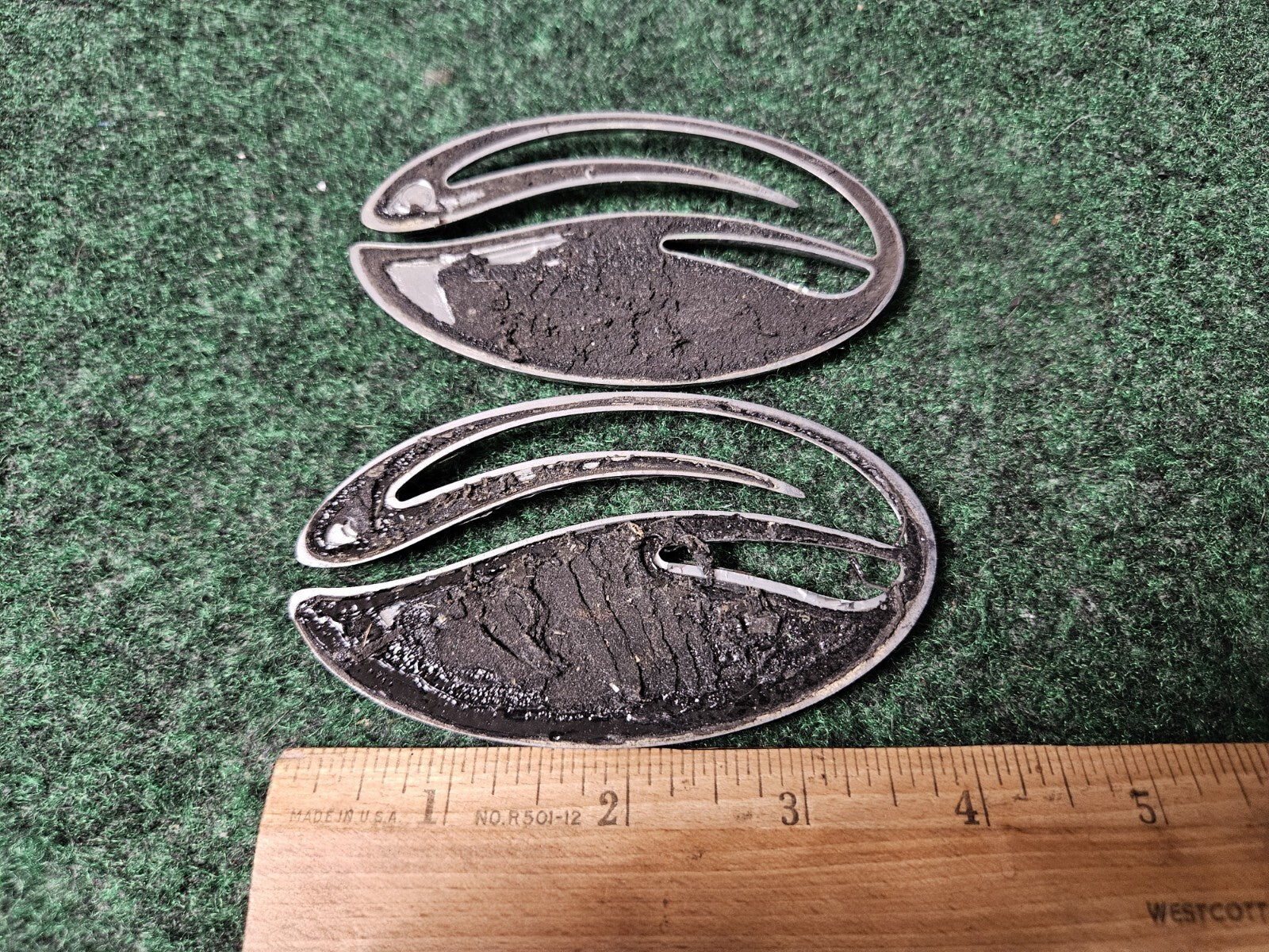 (2) 1997-2003 CHEVROLET MALIBU REAR LID EMBLEM LOGO BADGE SIGN 3M3