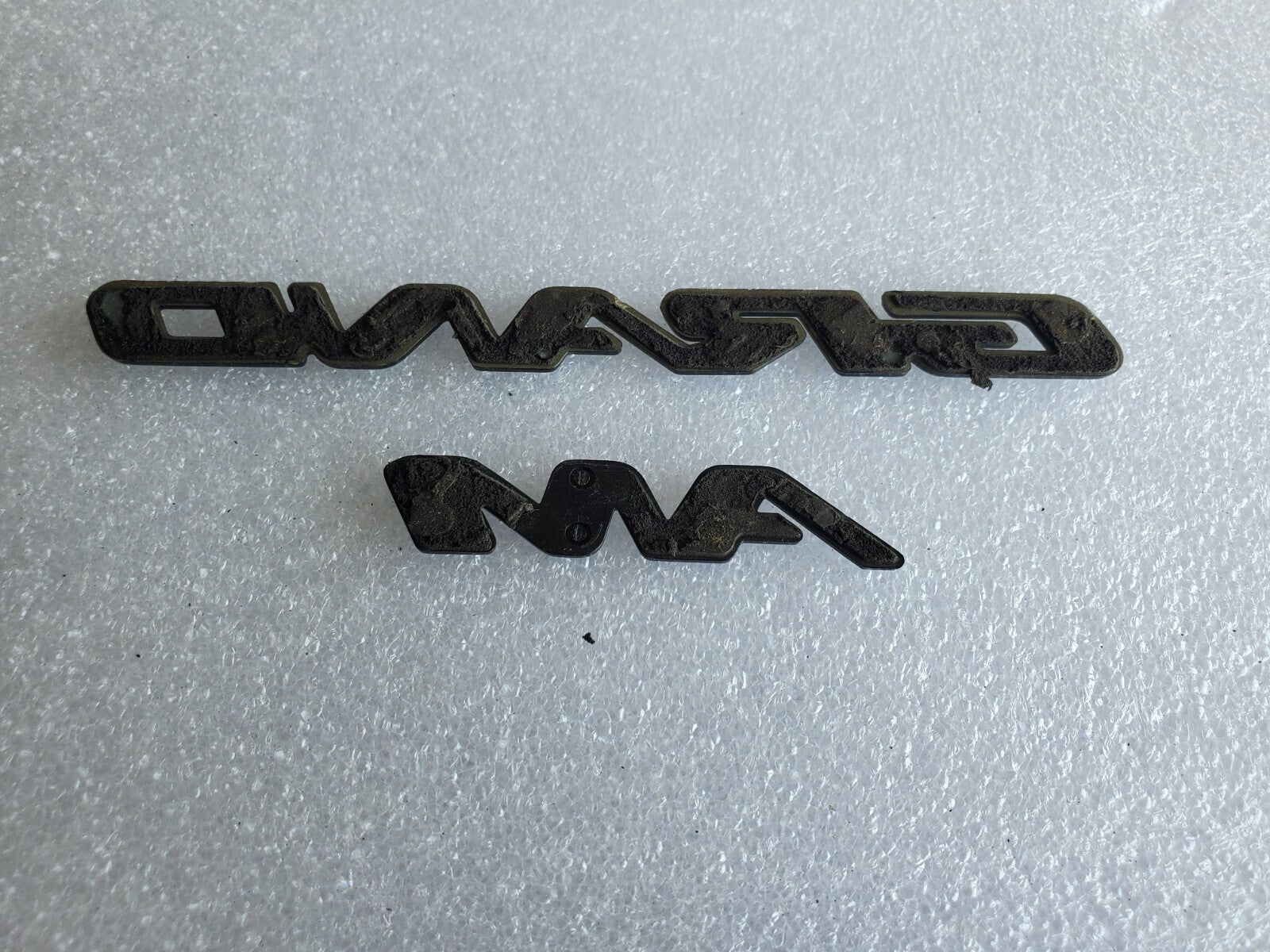 1997 2003 Pontiac Grand AM Door Name Plate Gray NAMEPLATE OEM VNTG