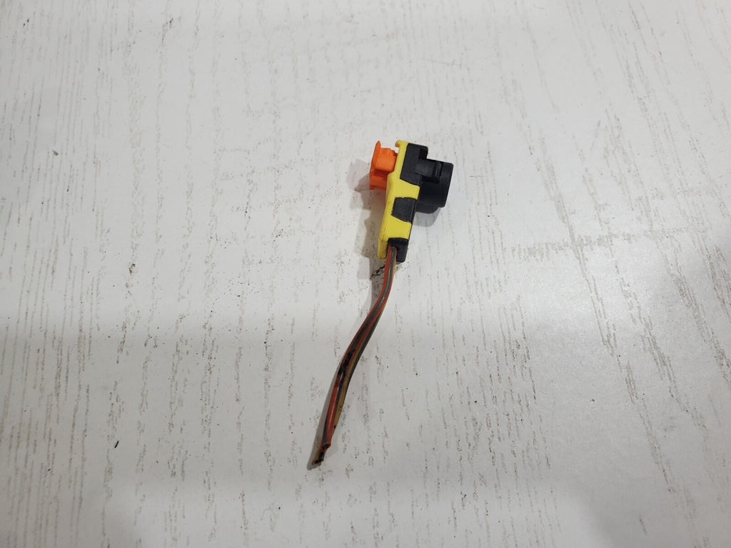 OEM Clock Spring Plug Connector PIGTAIL 6L6