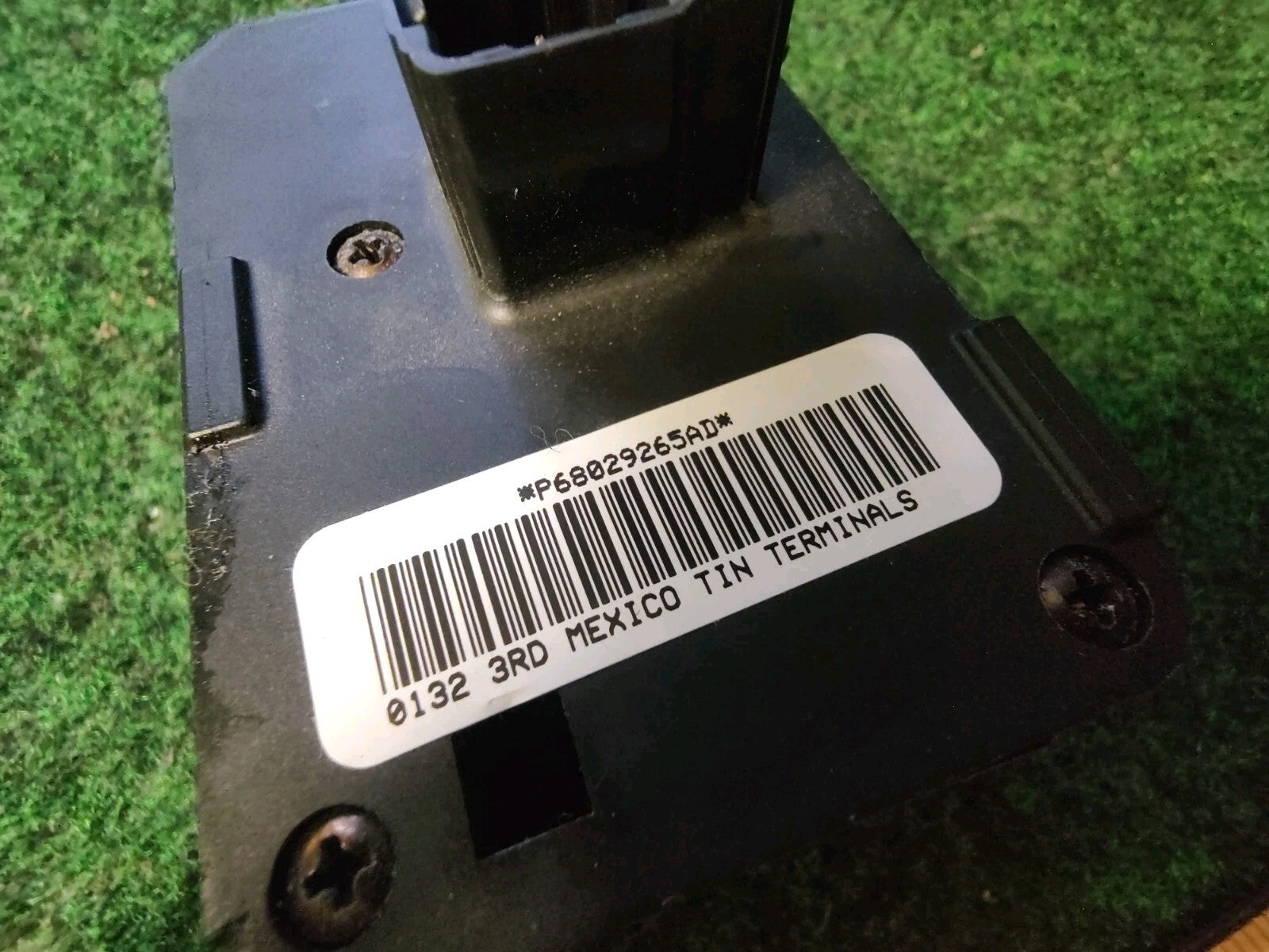 11-2013 Dodge Challenger Jeep Grand Cherokee OEM Headlight Switch 68029265AD 4S3
