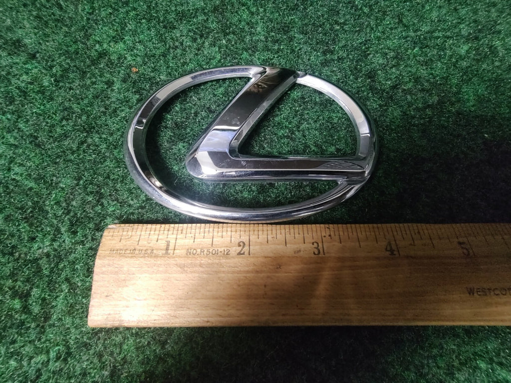 2007-2012 LS460 REAR DECK TRUNK LID EMBLEM BADGE (90975-02084) OEM 9L3