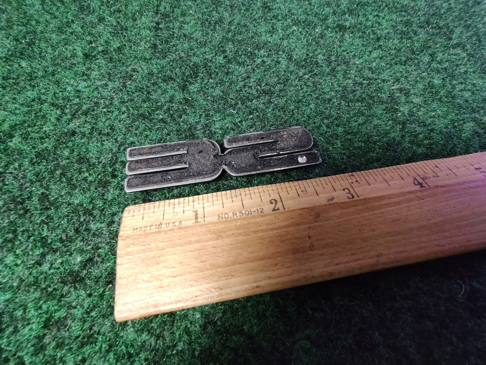 22657237 OEM GM EMBLEM PLATE BADGE SE FRONT DOOR 1999-2002 Pontiac GRAND AM 6S4