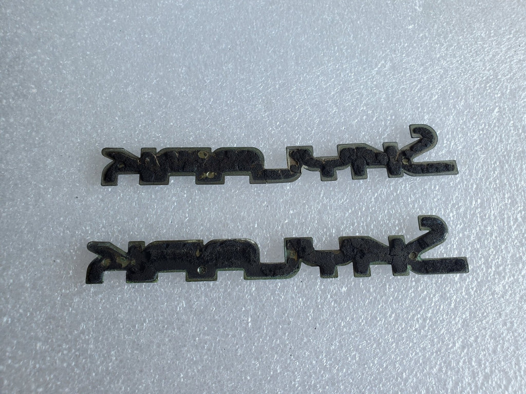 (2) 1985-1991 Skylark Name Plate Emblem Fender  Badge Nameplate OEM VNTG