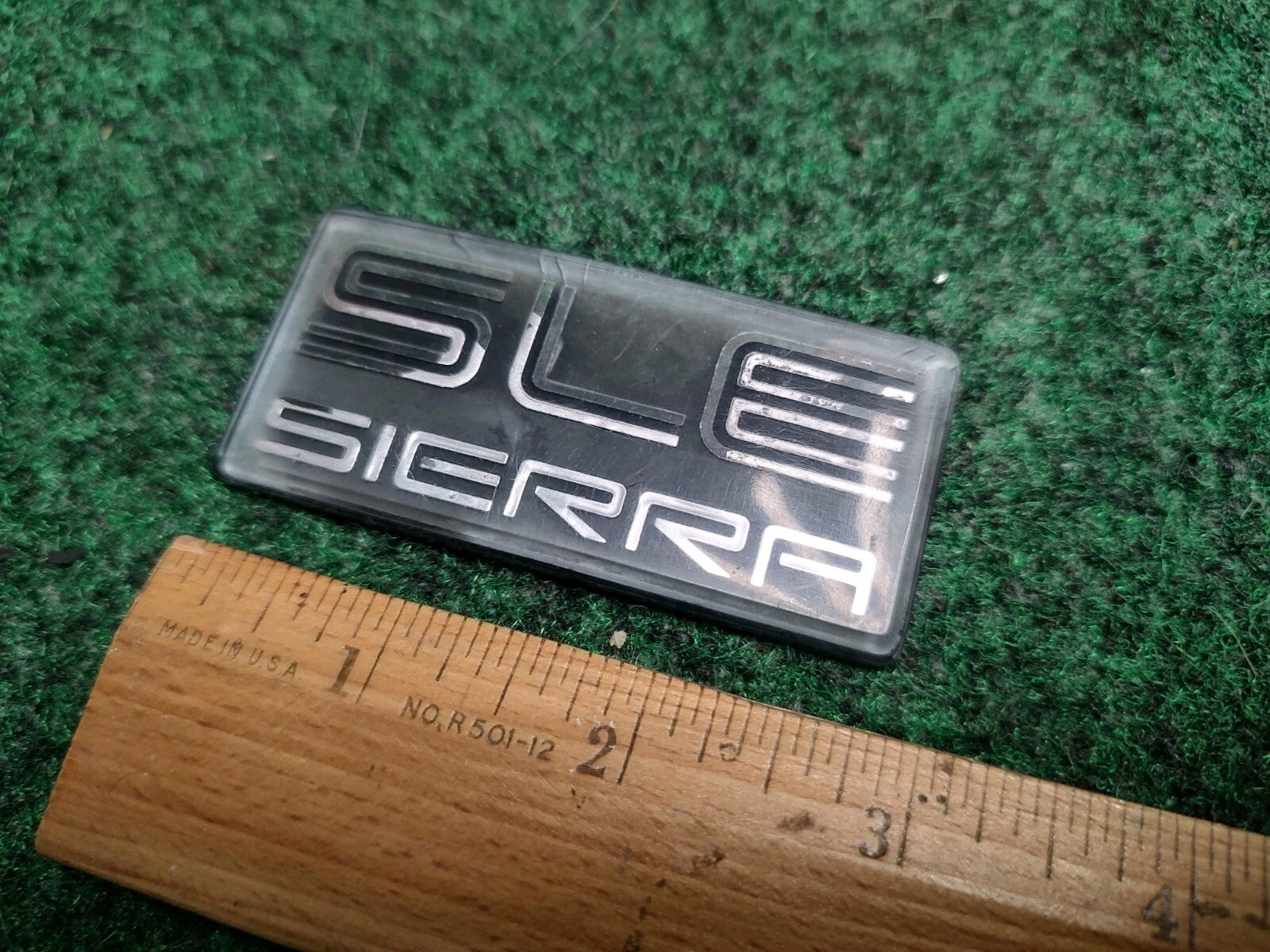 GMC SIERRA CHEVY TRUCK SLE EMBLEM LOGO BADGE SIGN SYMBOL OEM 2S4