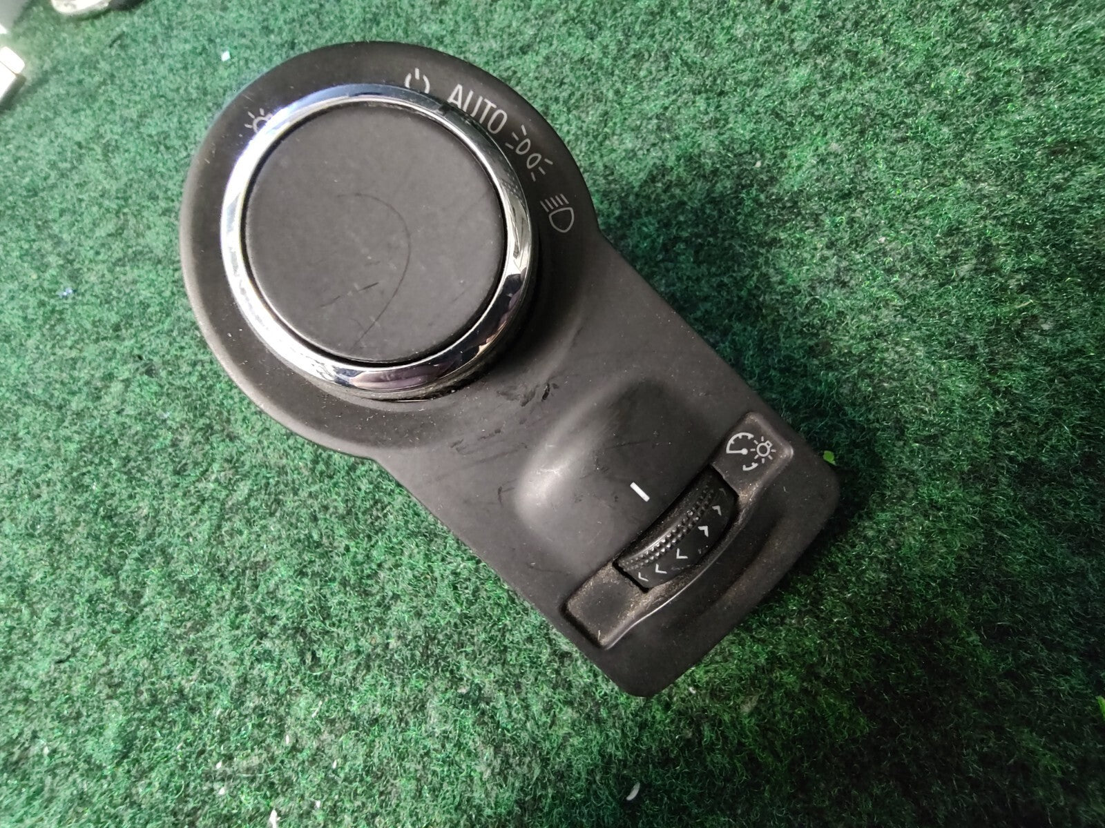 2011-2016 Chevrolet Cruze 13-15 Malibu Headlight Dimmer Control Switch 1S4
