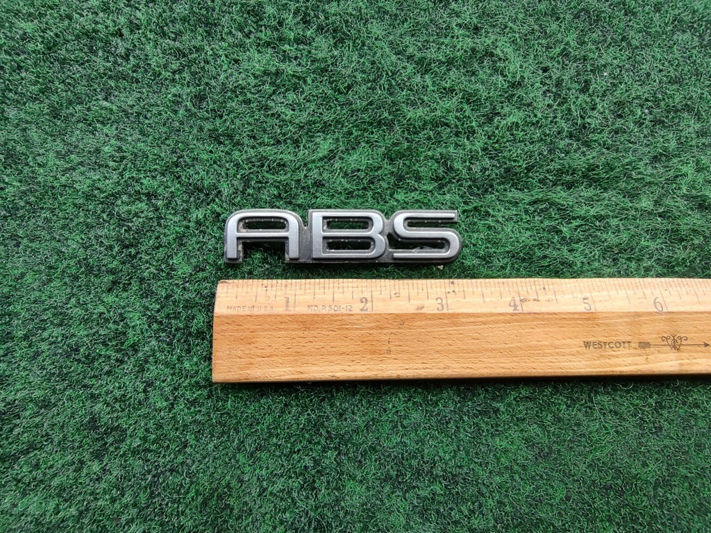 2001-2007 GMC 3500 SAVANA SIERRA ABS SIDE EMBLEM BADGE LOGO OEM 5S2
