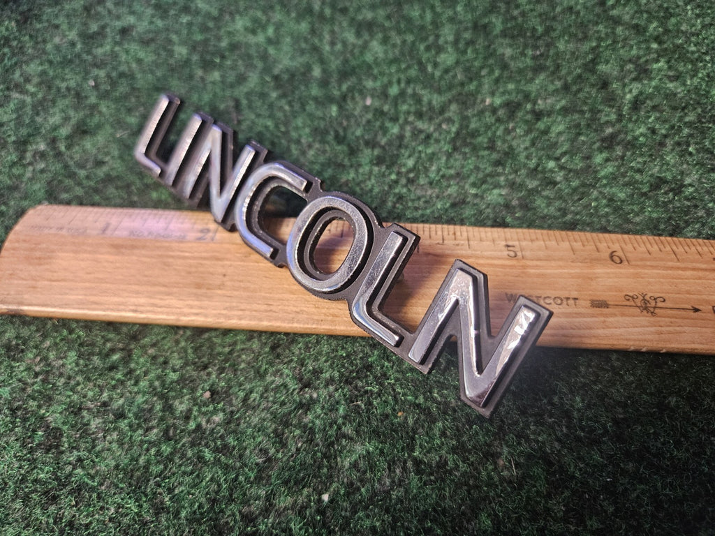 Lincoln OEM  Plastic Vintage Emblem Badge Logo Nameplate Name Plate 4.75" 4M8
