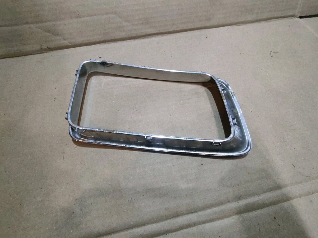 2015-16 Jeep Grand Cherokee Insert Grille Surround Trim Bezel OEM 68143136AB EL3