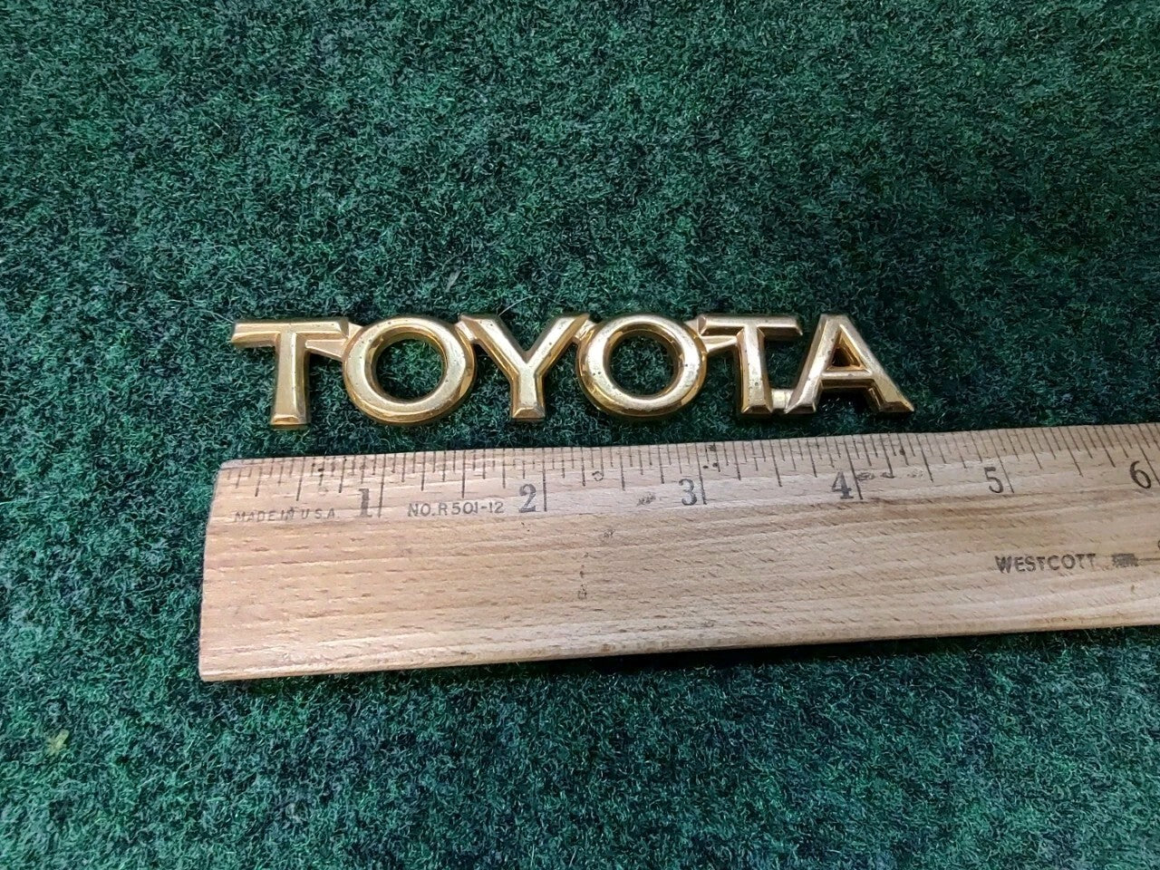 Toyota 1997-2001 Camry Gold Rear Trunk Emblem Badge Logo Name 75447-AA010 9L3