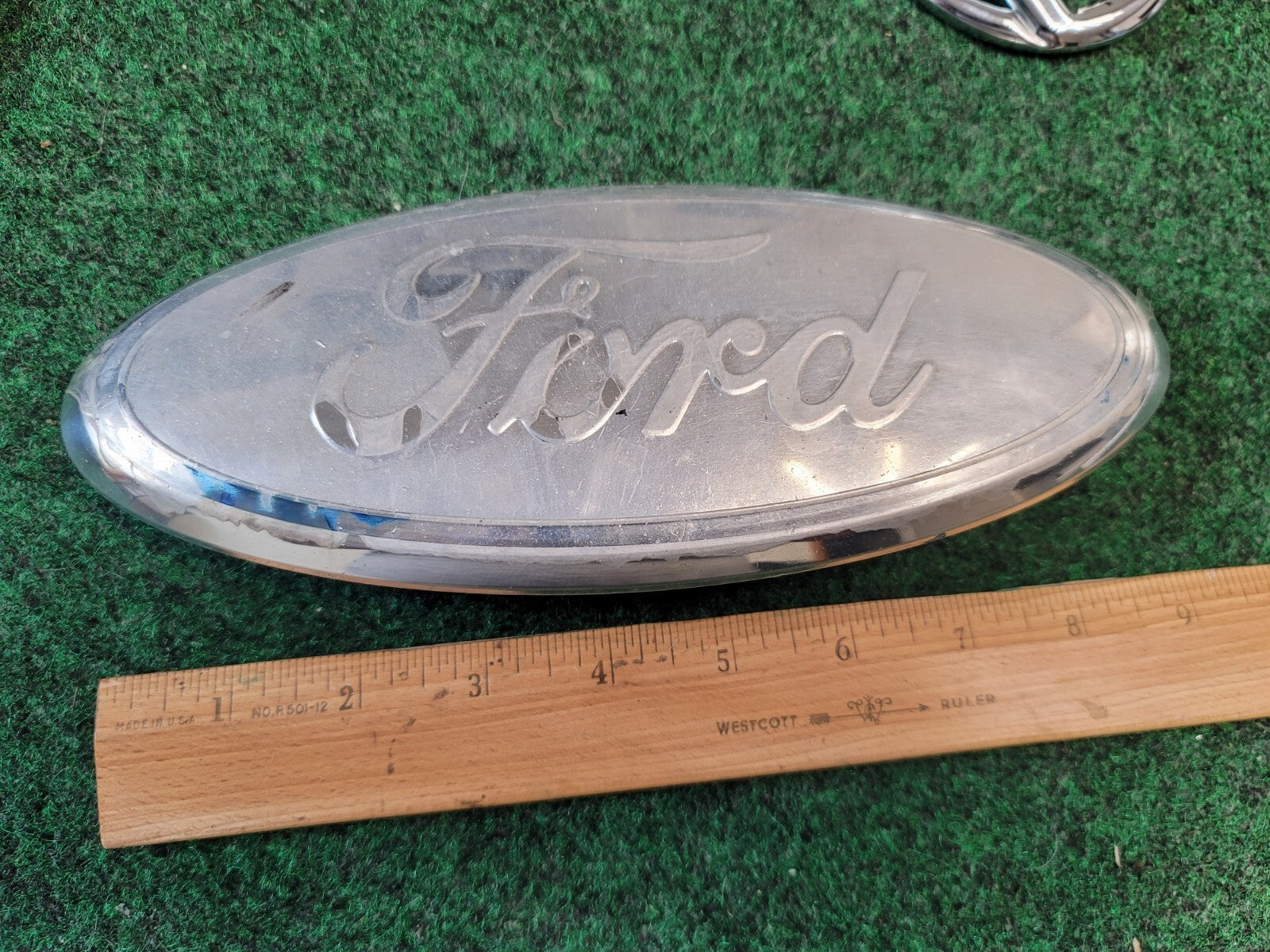 2004 2005 2006 2007 2008 Ford F-150 Front Grille Emblem Ornament 9" Oval 2M4