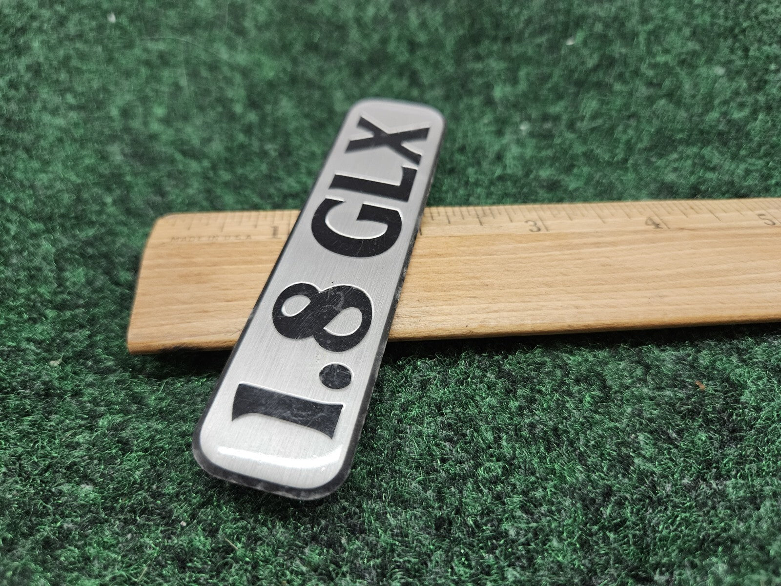 Suzuki Esteem Cultus Crescent 1.8 GLX emblem Badge Ornament Nameplate Rear GL3