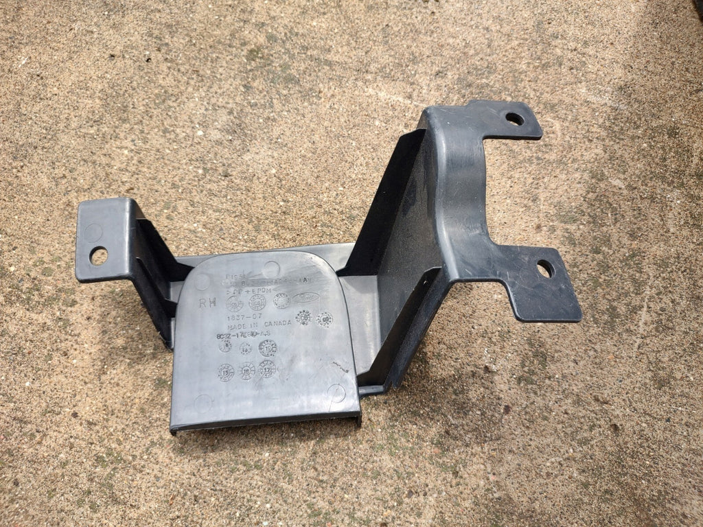 2008-2010 Ford F-250 OEM Super Duty Front Bumper Bezel Right 8C3Z17E810A LT5