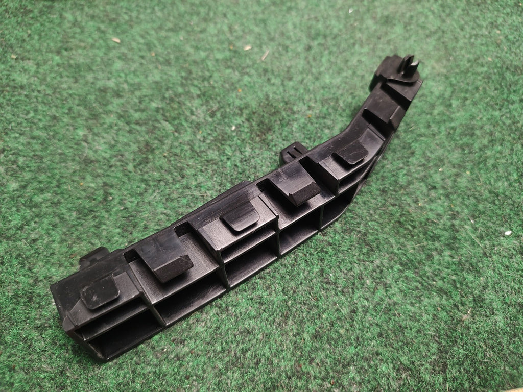 2008-2012 HONDA ACCORD FRONT LEFT BUMPER SPACER NEW OEM 71193-TA0-A00 3S4