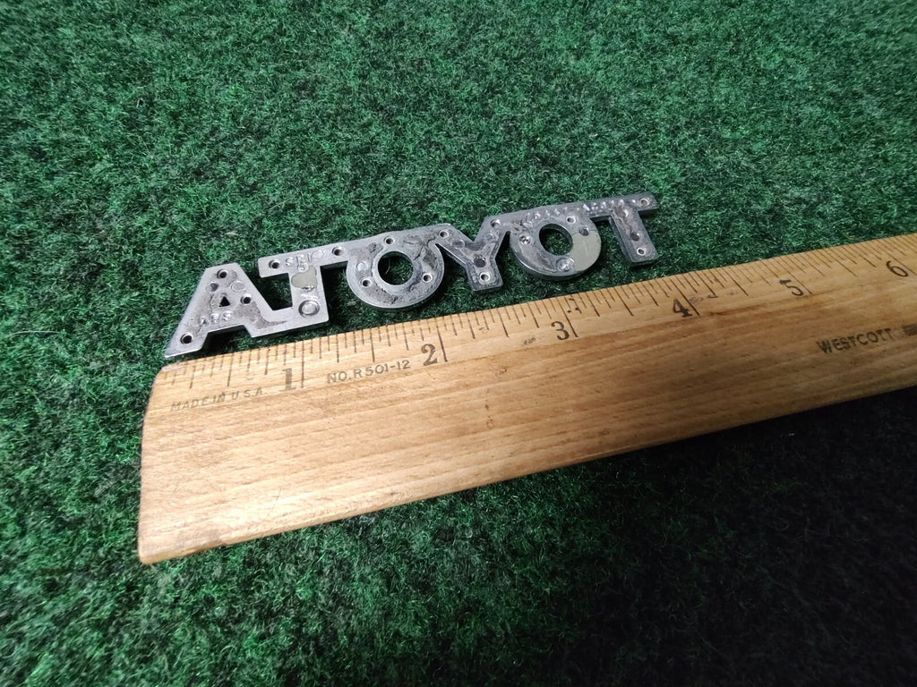 2000-2004 Toyota Avalon Rear Trunk Lid Emblem 4.25'' Chrome OEM 75447AC020 7S1