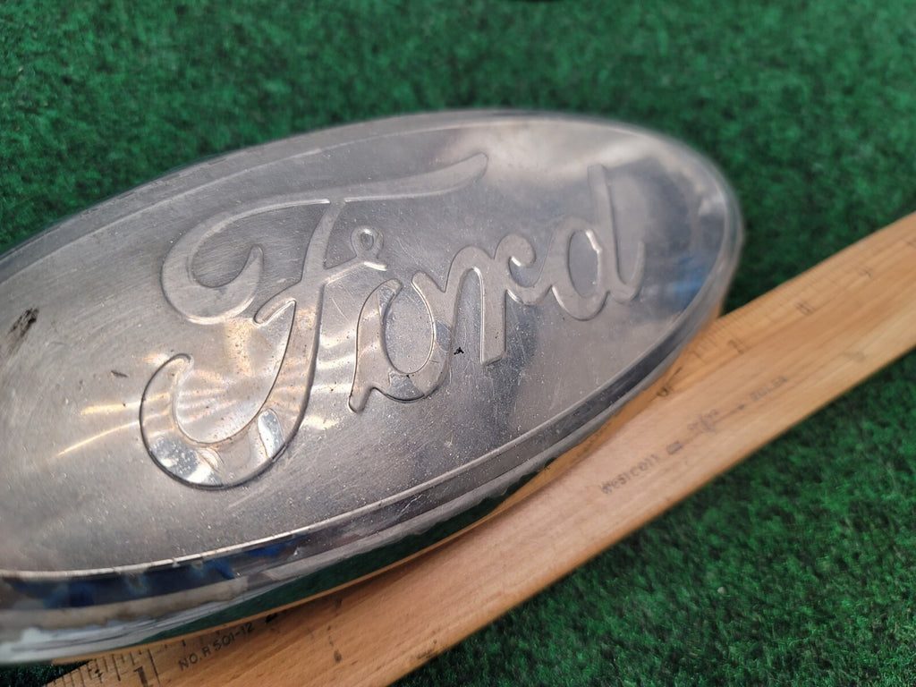 2004 2005 2006 2007 2008 Ford F-150 Front Grille Emblem Ornament 9" Oval 2M4