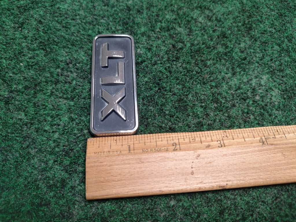 Ford Expedtion Escape Rear Chrome XLT NAMEPLATE Emblem OEM 7L8Z-7842528-B 4S6
