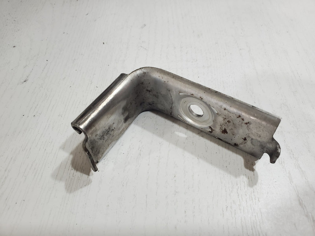 2005-2013 C6 Chevrolet Corvette Muffler Exhaust Hanger Bracket 6L5 (1)