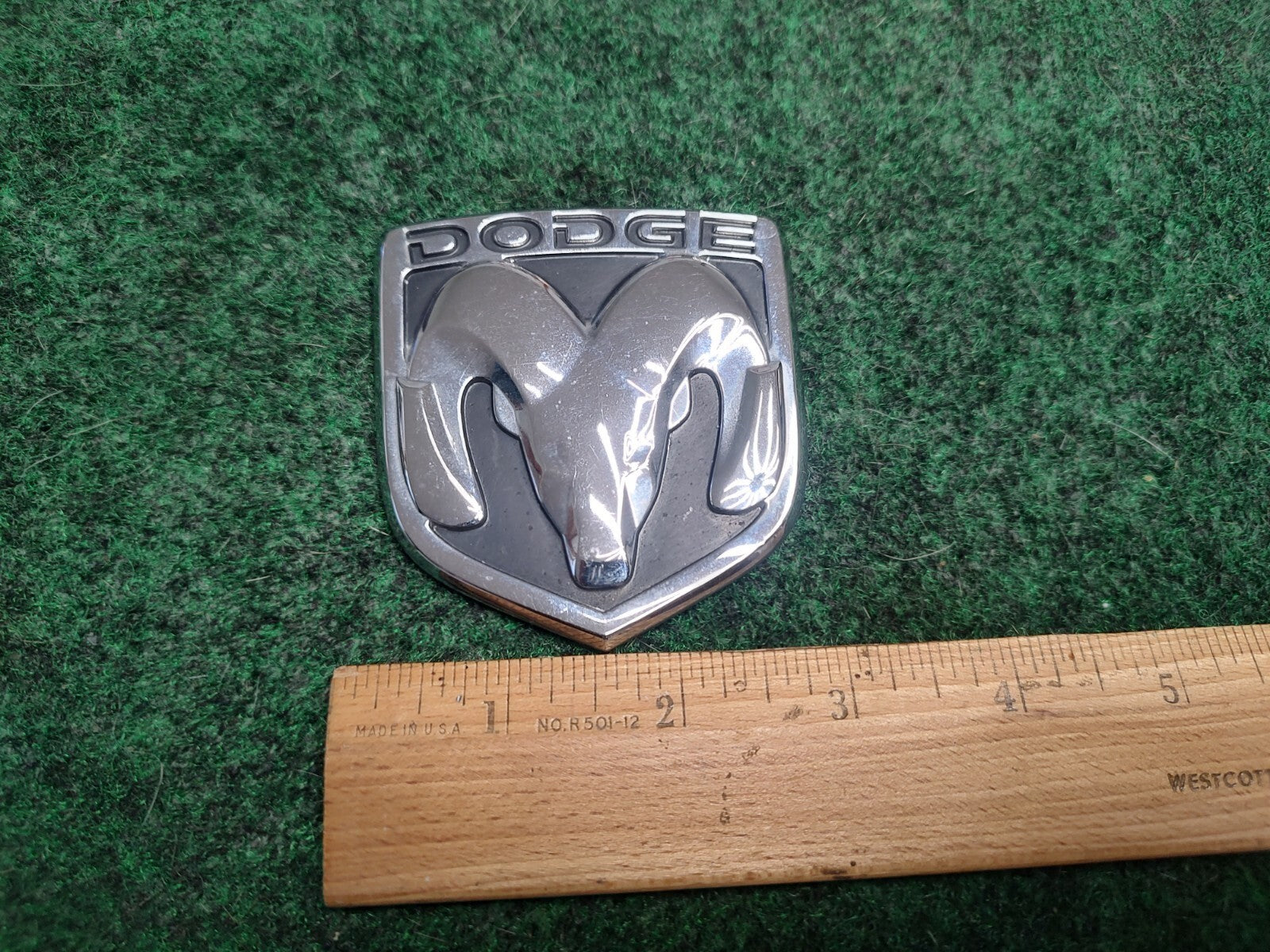 2007 2008 2009 Dodge Avenger Rear Trunk Emblem Badge Logo Name 05155656AA 3S6