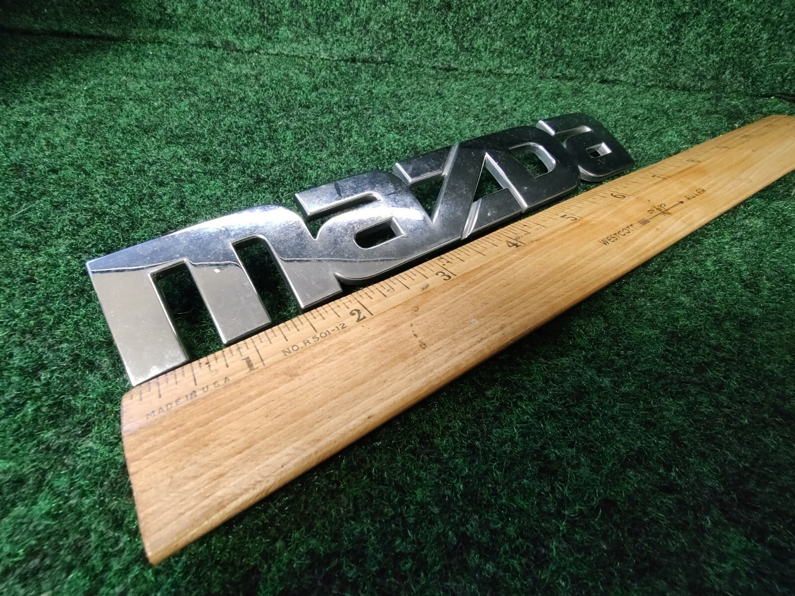 2000-2006 Mazda MPV Rear Emblem Name Plate Emblem LC62-51710 5S6