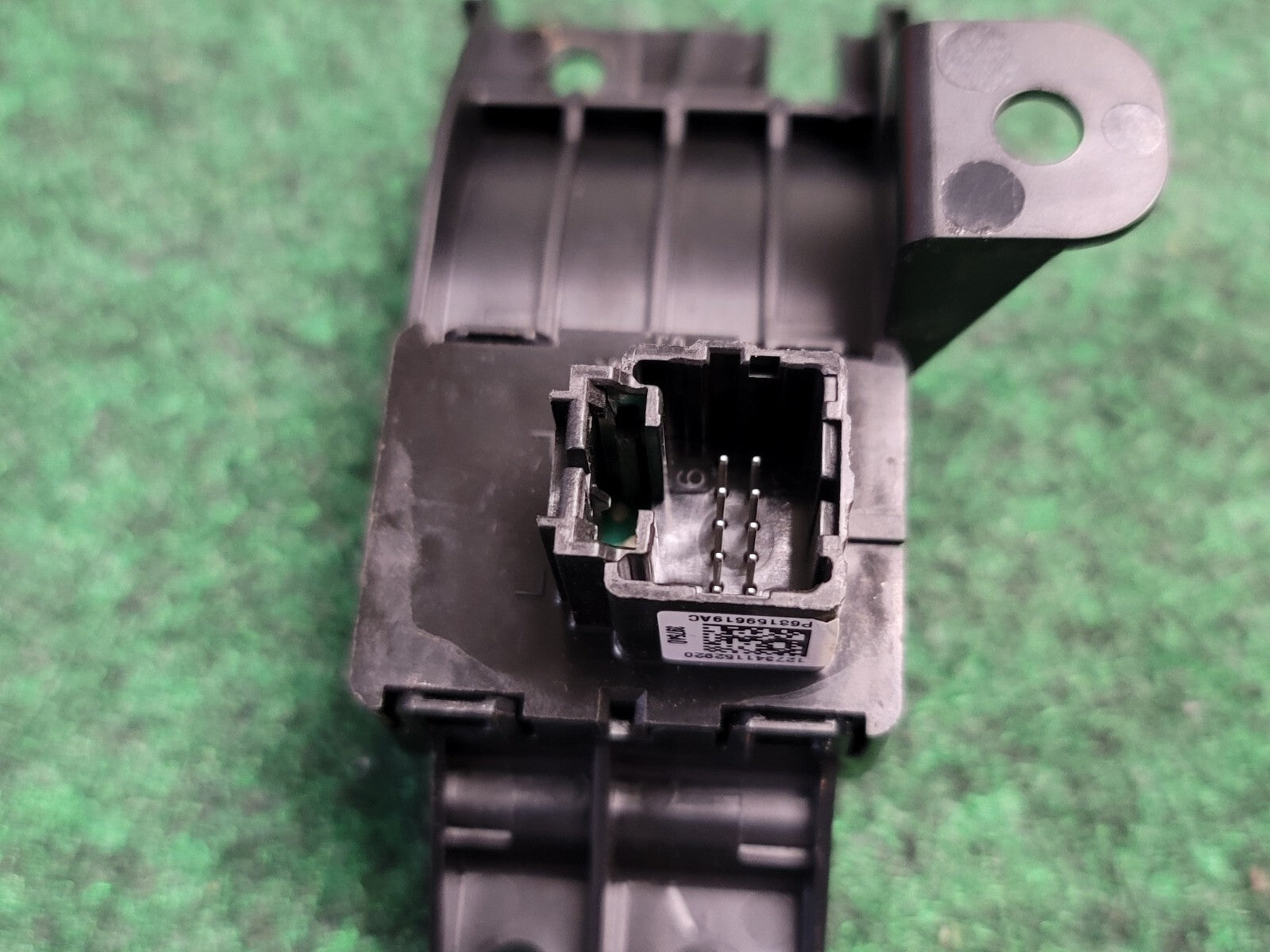 2015 2016 2017 Chrysler 200 Parking Brake Switch Button OEM P68159619AC 10L2